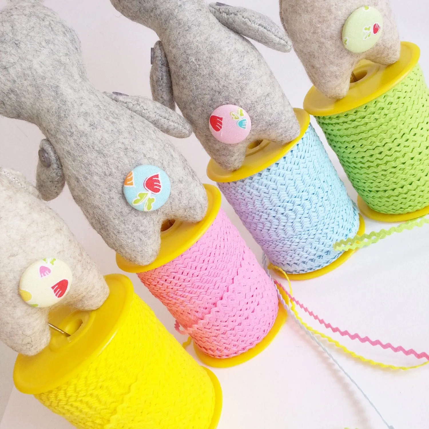 Bag O' Bunnies: Sewing pattern for bag and bunnies