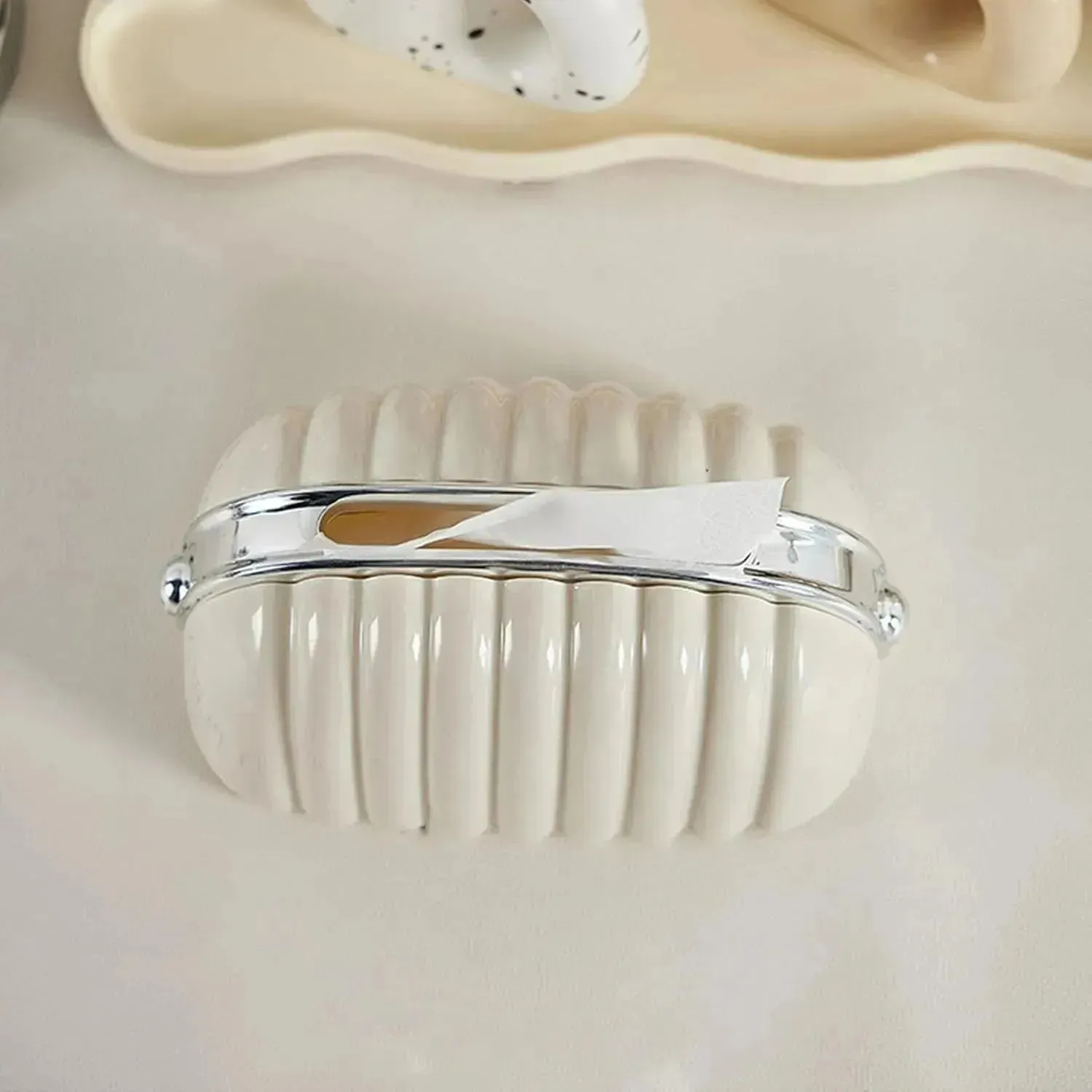 Decorative Shell Bag Tissue Holder