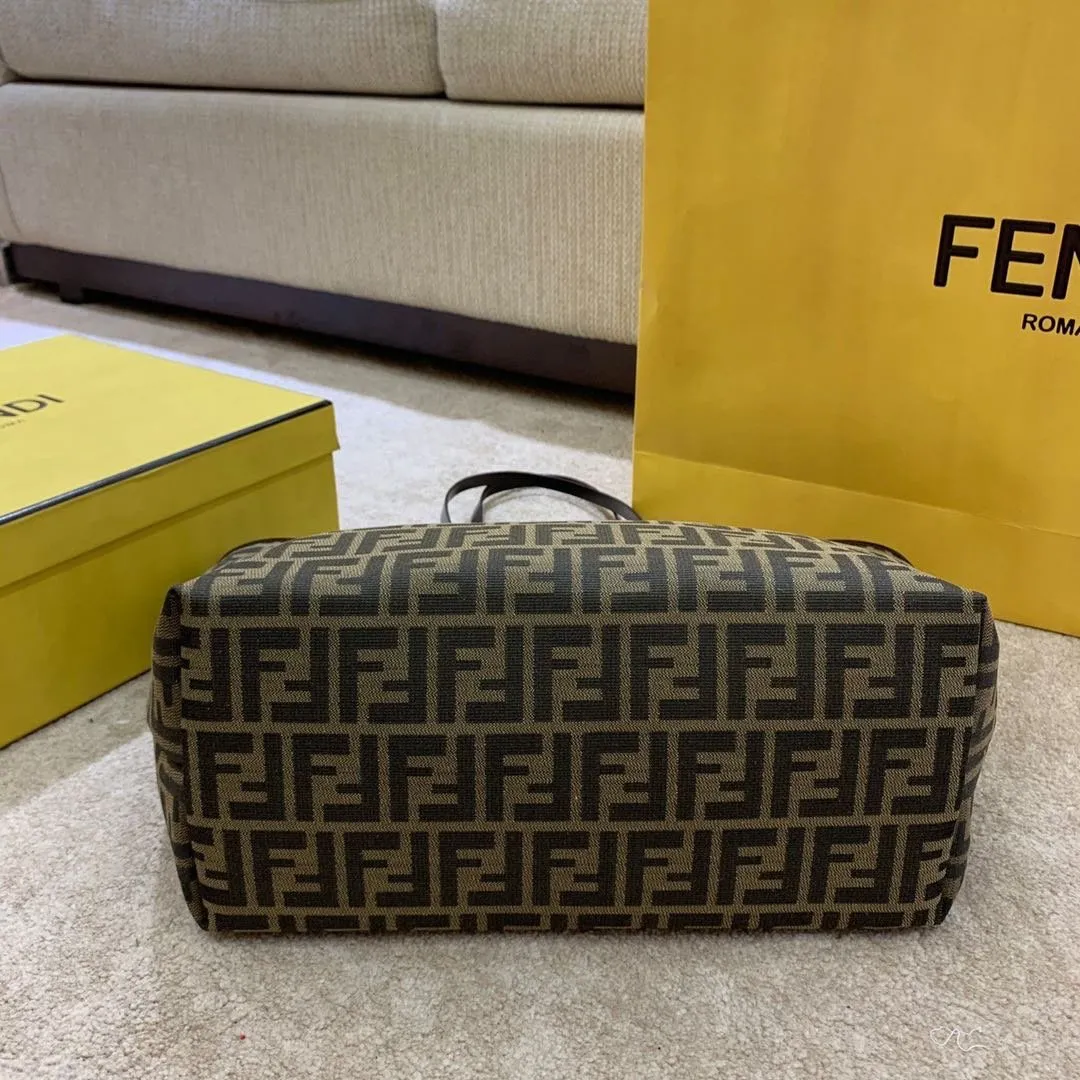 EN   Designer bags by Fendi 039