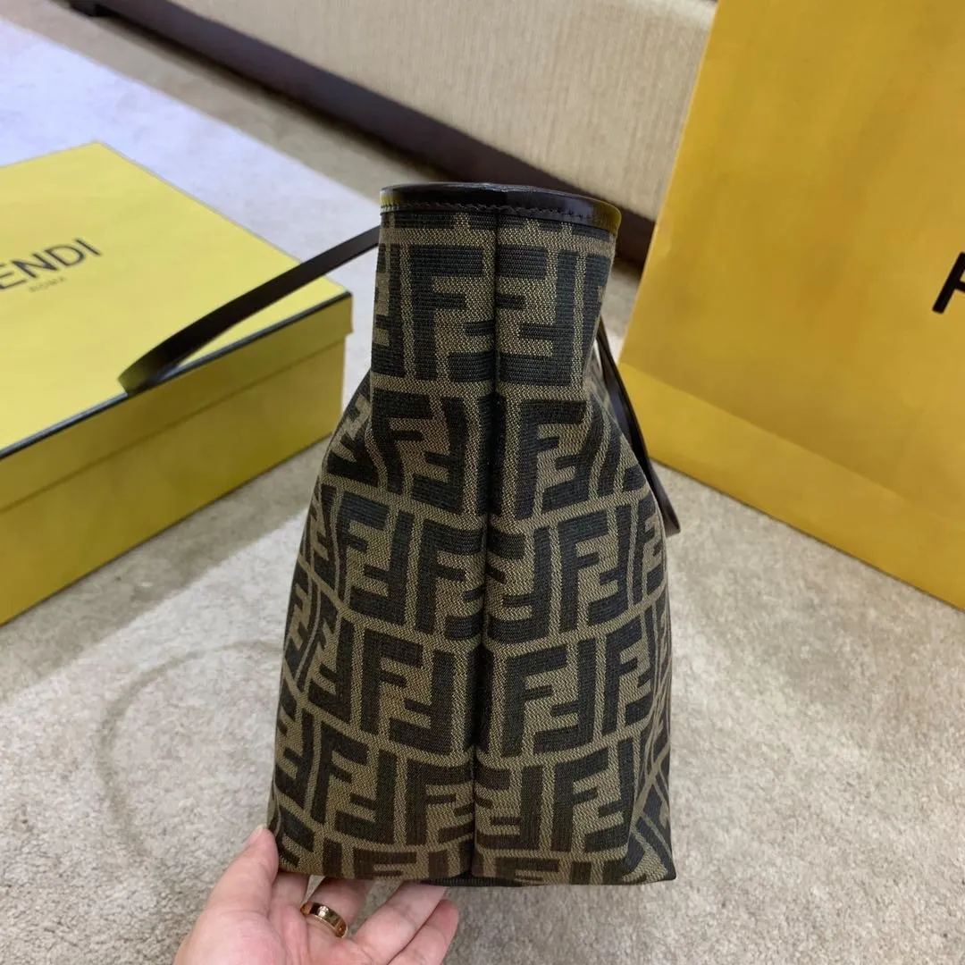 EN   Designer bags by Fendi 039