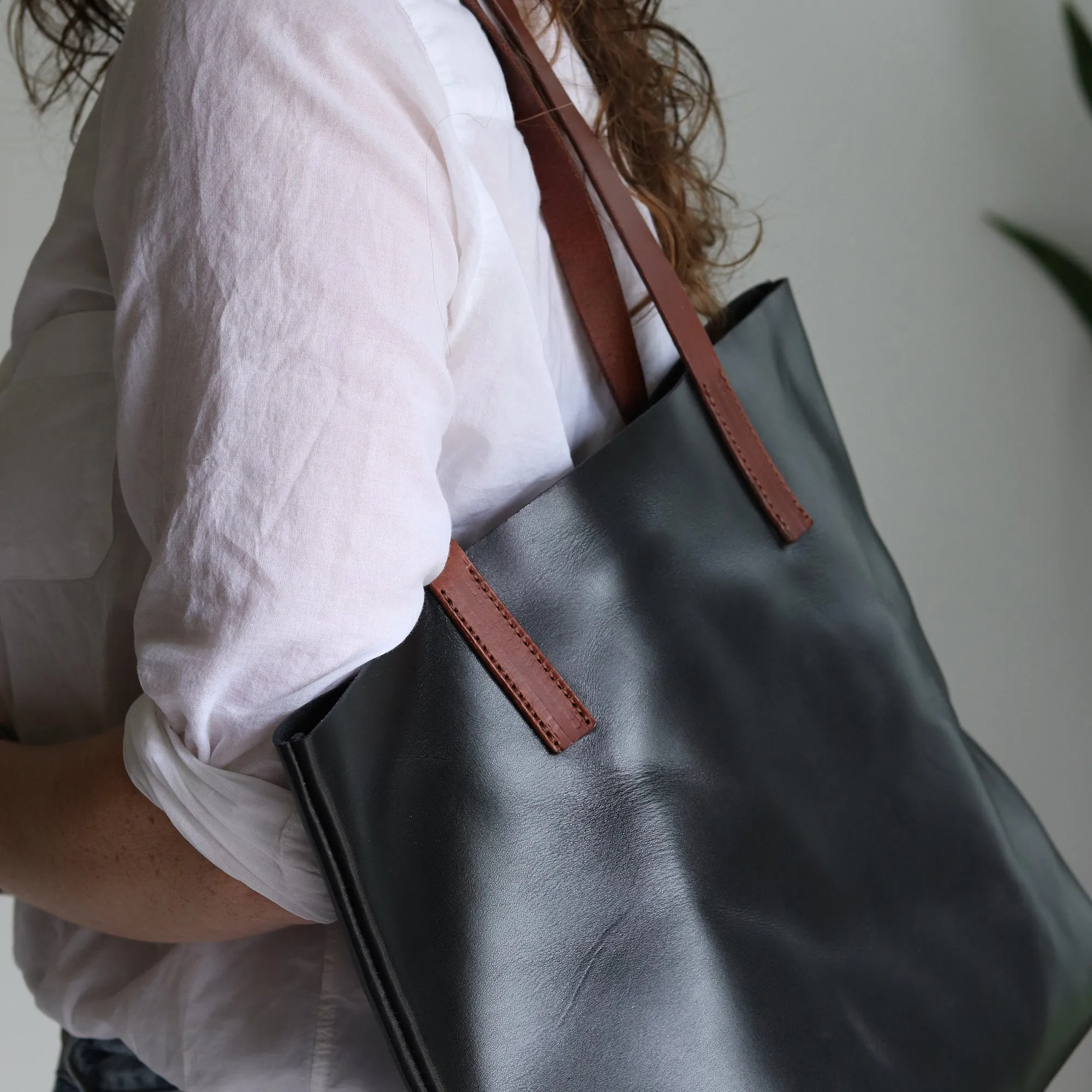 Seconds Sale - Minimalist Leather Tote - Luxe Black with Brown Straps