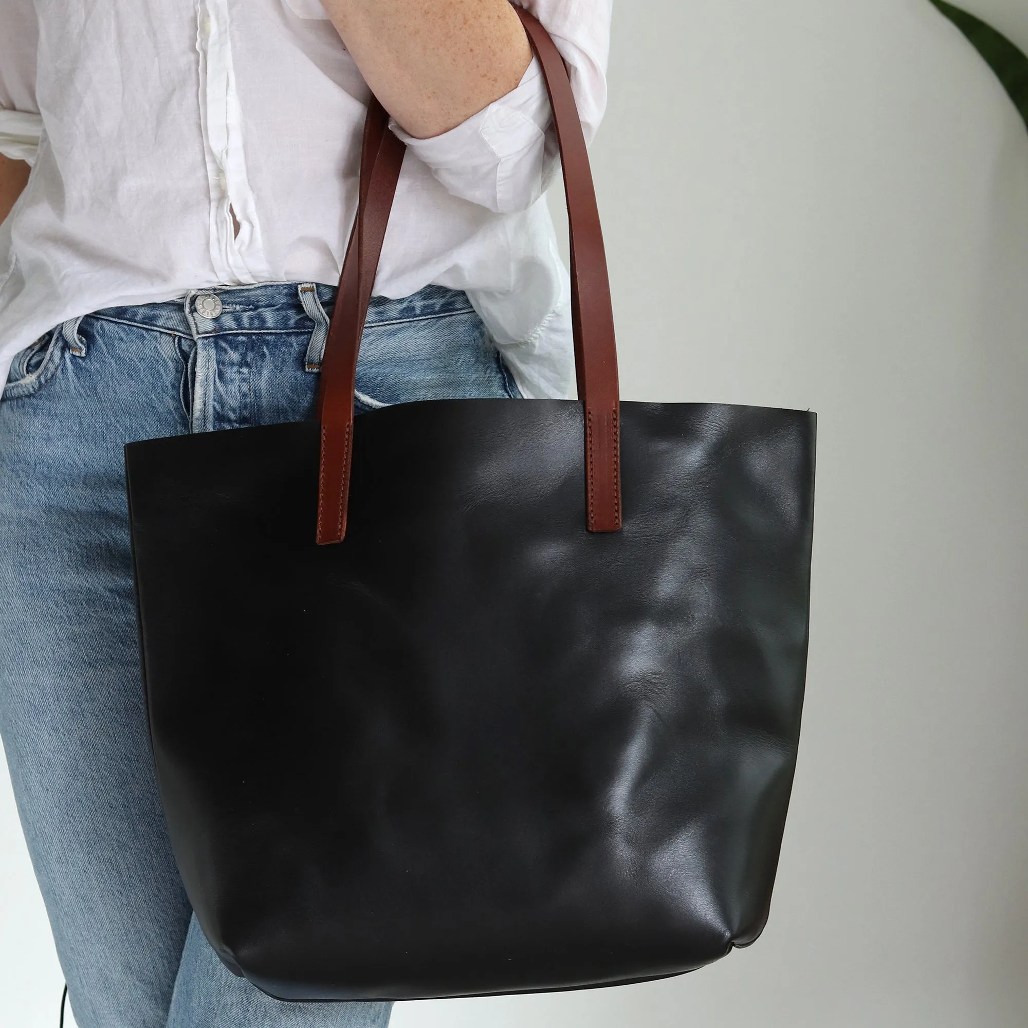 Seconds Sale - Minimalist Leather Tote - Luxe Black with Brown Straps